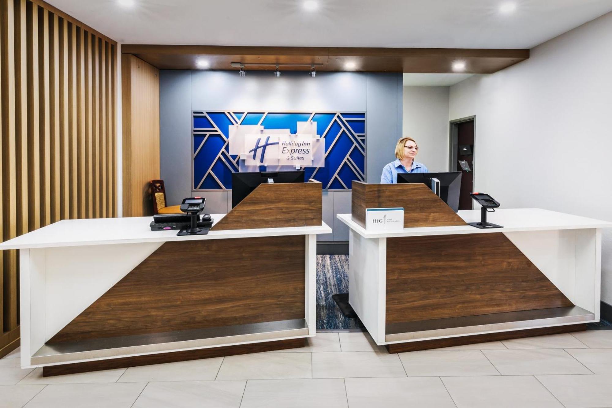 Holiday Inn Express Hotel & Suites Henderson - Traffic Star By Ihg Exteriér fotografie