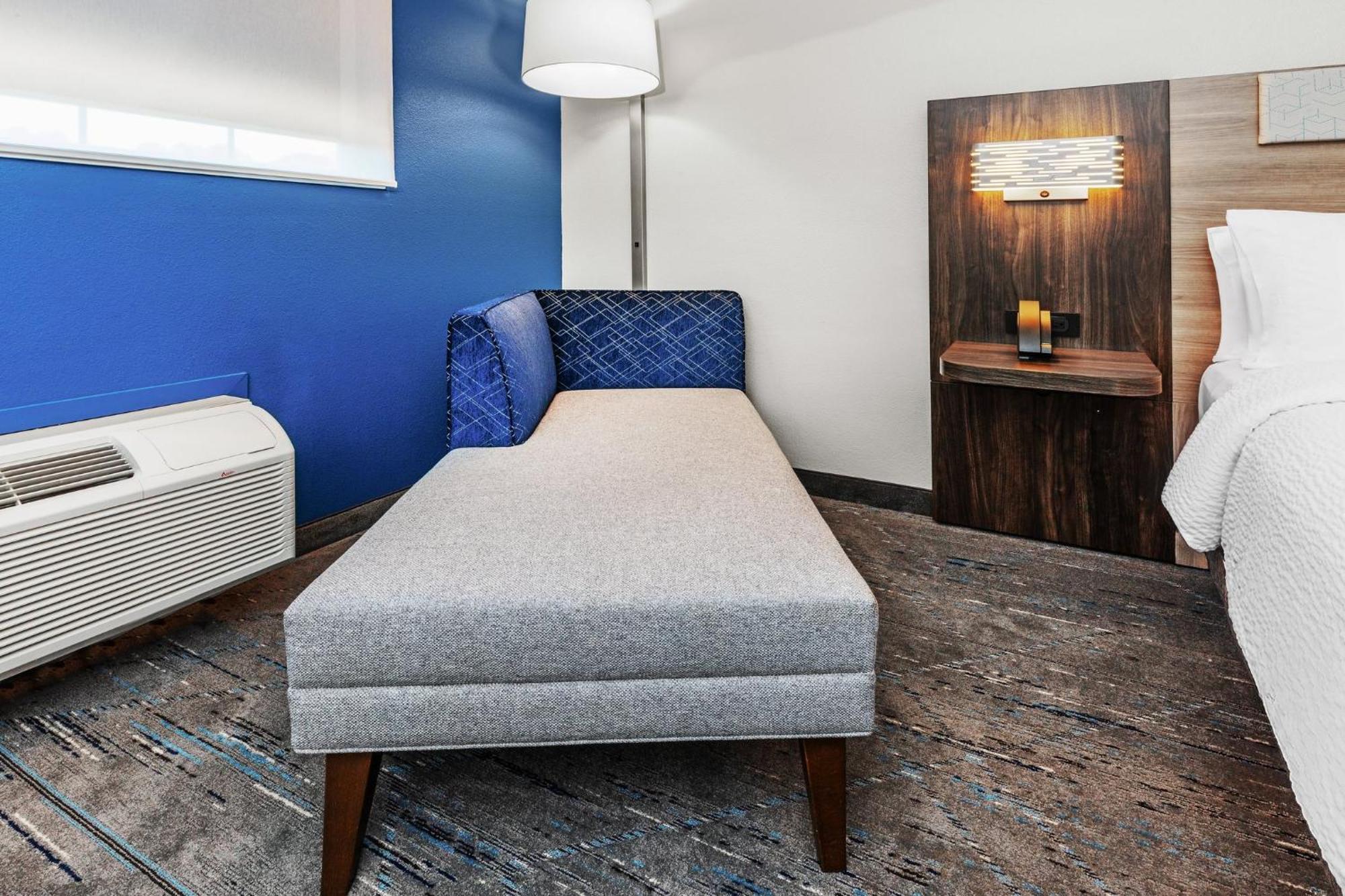 Holiday Inn Express Hotel & Suites Henderson - Traffic Star By Ihg Exteriér fotografie